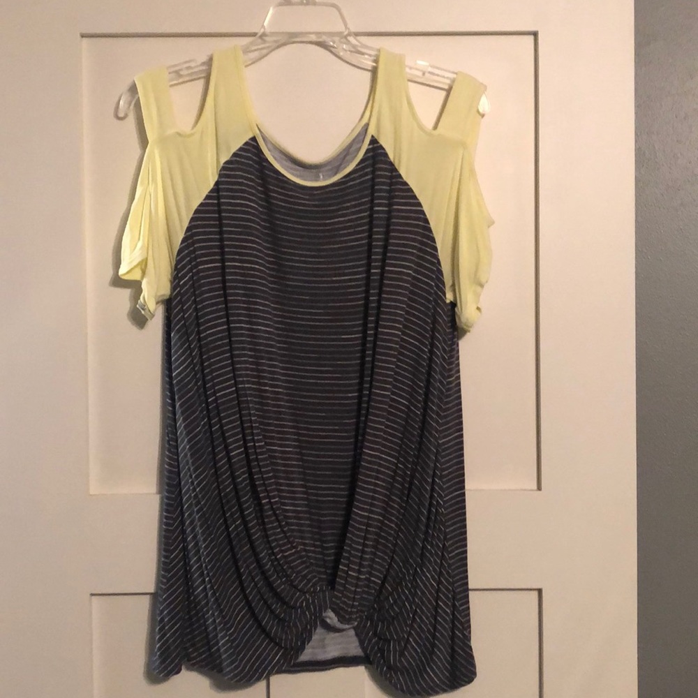 Women’s Maurices top